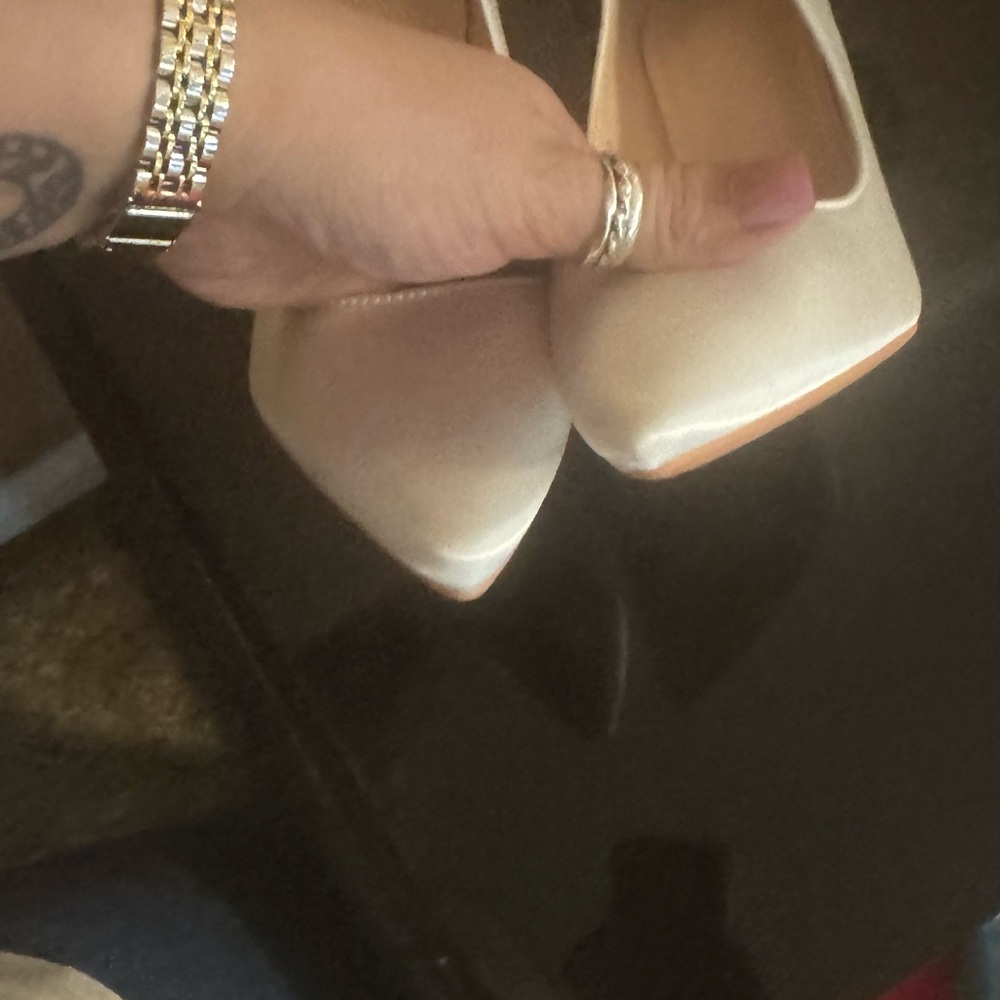 Elegant white Women's Shoes